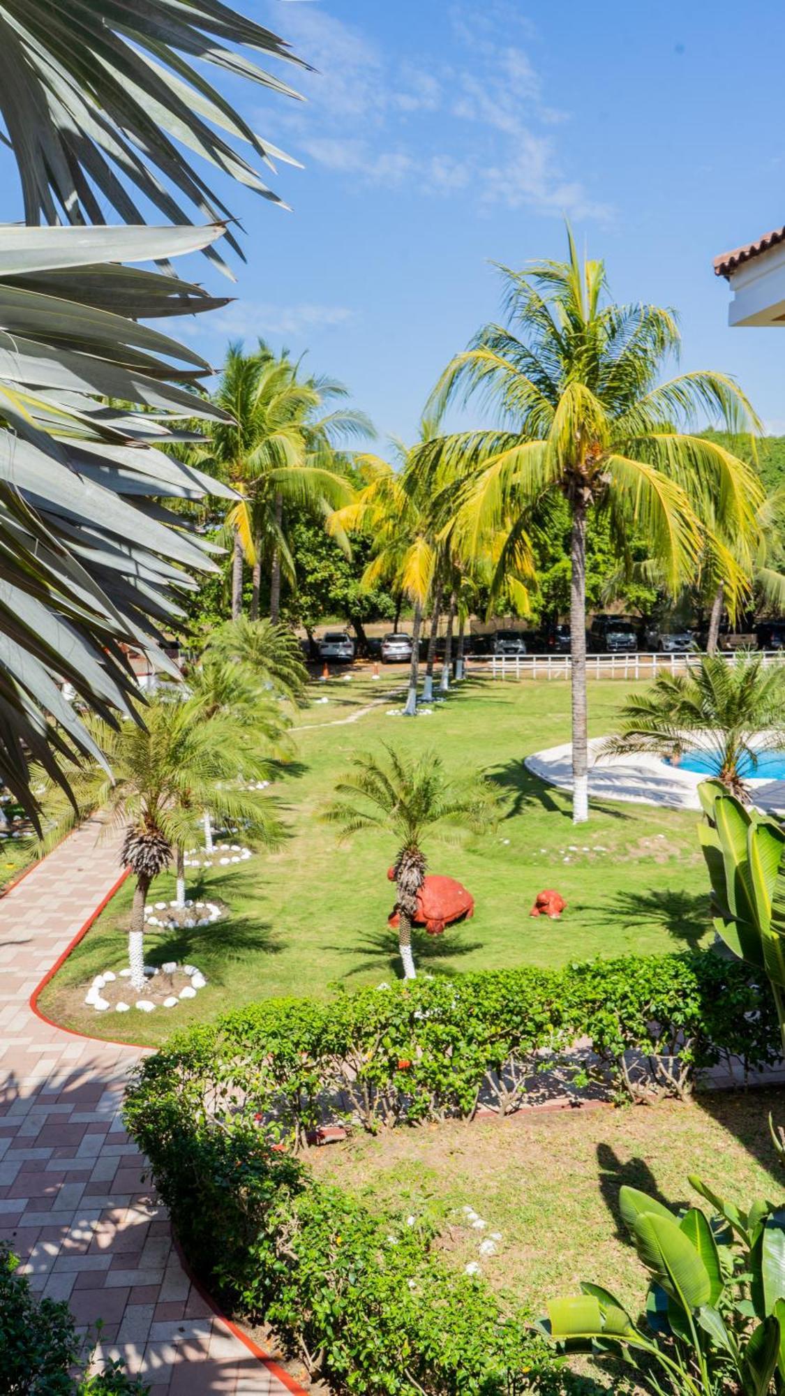 Hotel Cayman Suites มอนเตริโก ภายนอก รูปภาพ