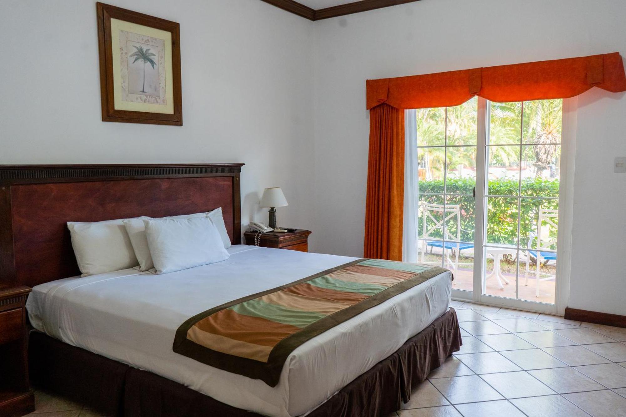 Hotel Cayman Suites มอนเตริโก ภายนอก รูปภาพ