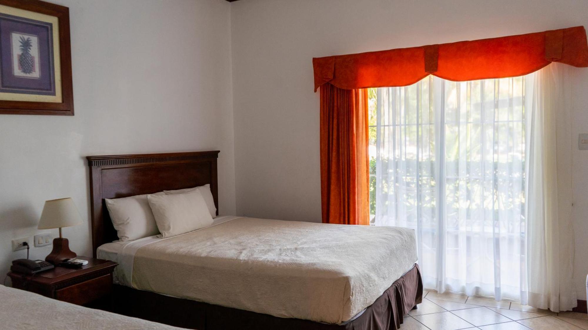 Hotel Cayman Suites มอนเตริโก ภายนอก รูปภาพ