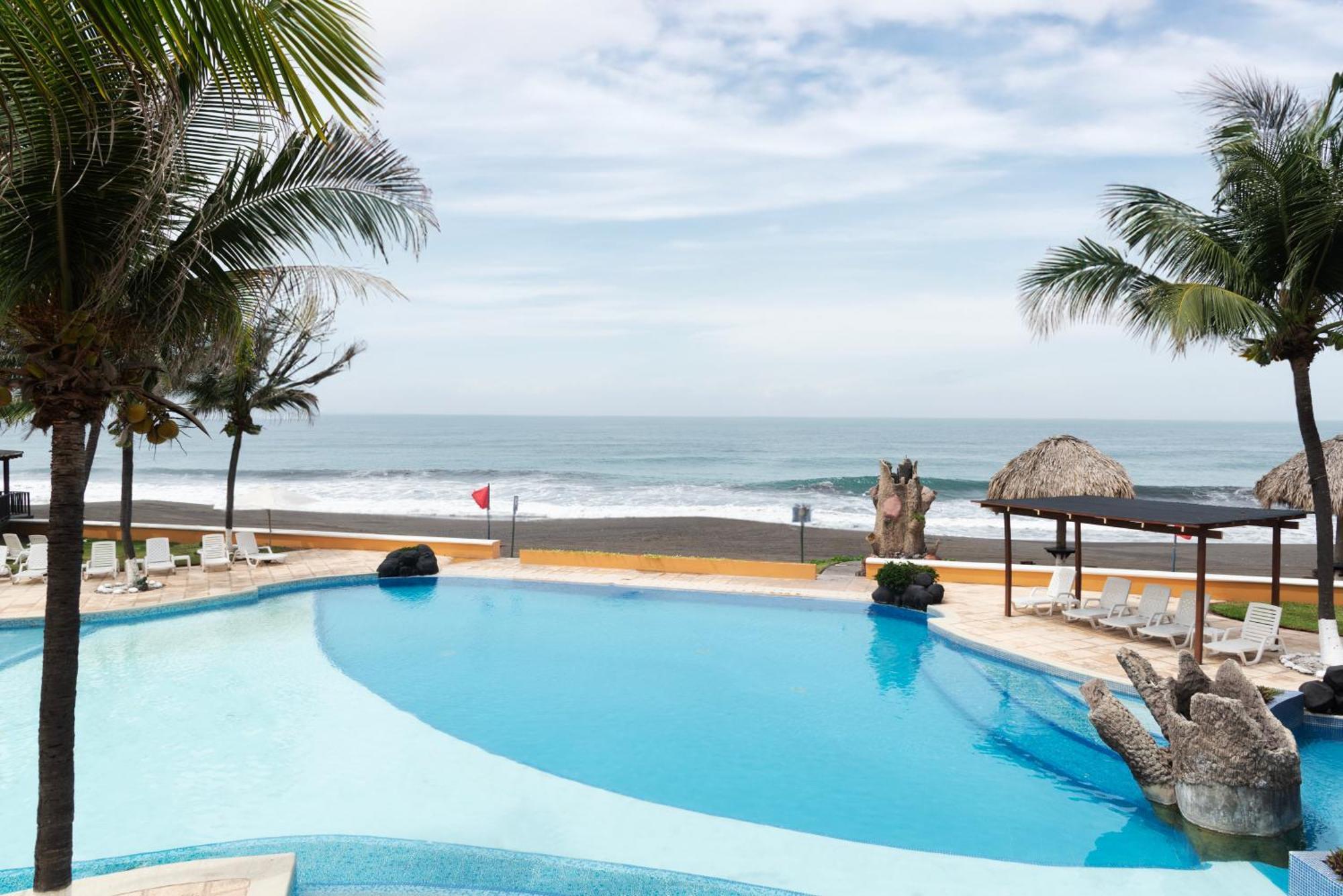 Hotel Cayman Suites มอนเตริโก ภายนอก รูปภาพ