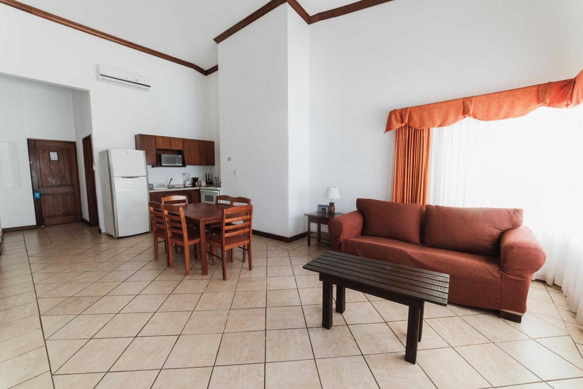 Hotel Cayman Suites มอนเตริโก ภายนอก รูปภาพ