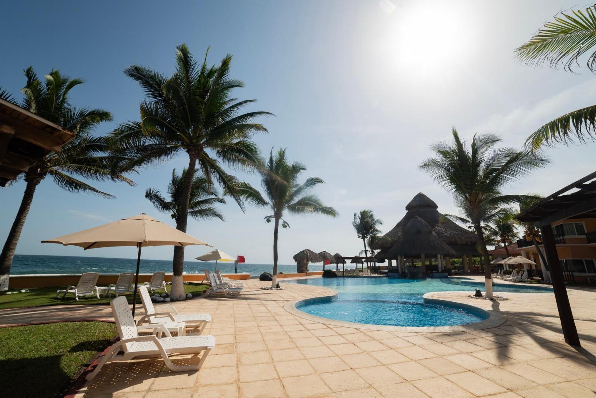 Hotel Cayman Suites มอนเตริโก ภายนอก รูปภาพ